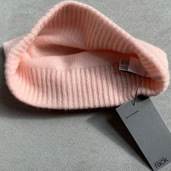 SET OF NORDSTROM RACK 100% CASHMERE Scarf and Hat In PINK CHINTZ OS NWT STUNNING - Picture 9 of 16